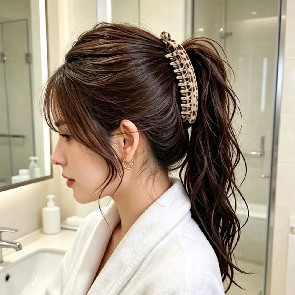 Banana & Fish Claw Hair Clip – Playful Ponytail Twist Barrette