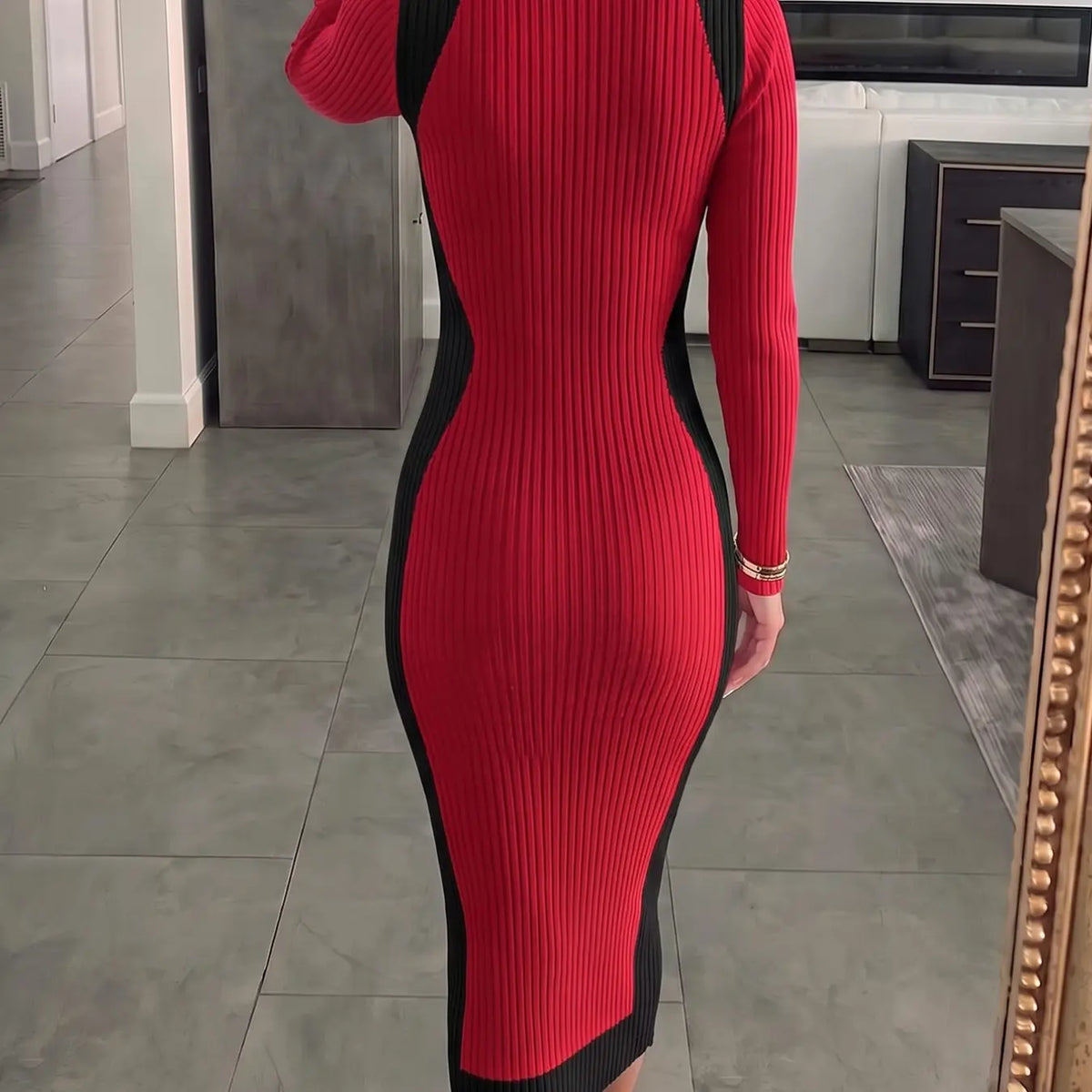 Women's Colorblock Long Sleeve Knit Midi Dress with Slim-Fitting Mock Neck for Autumn and Winter